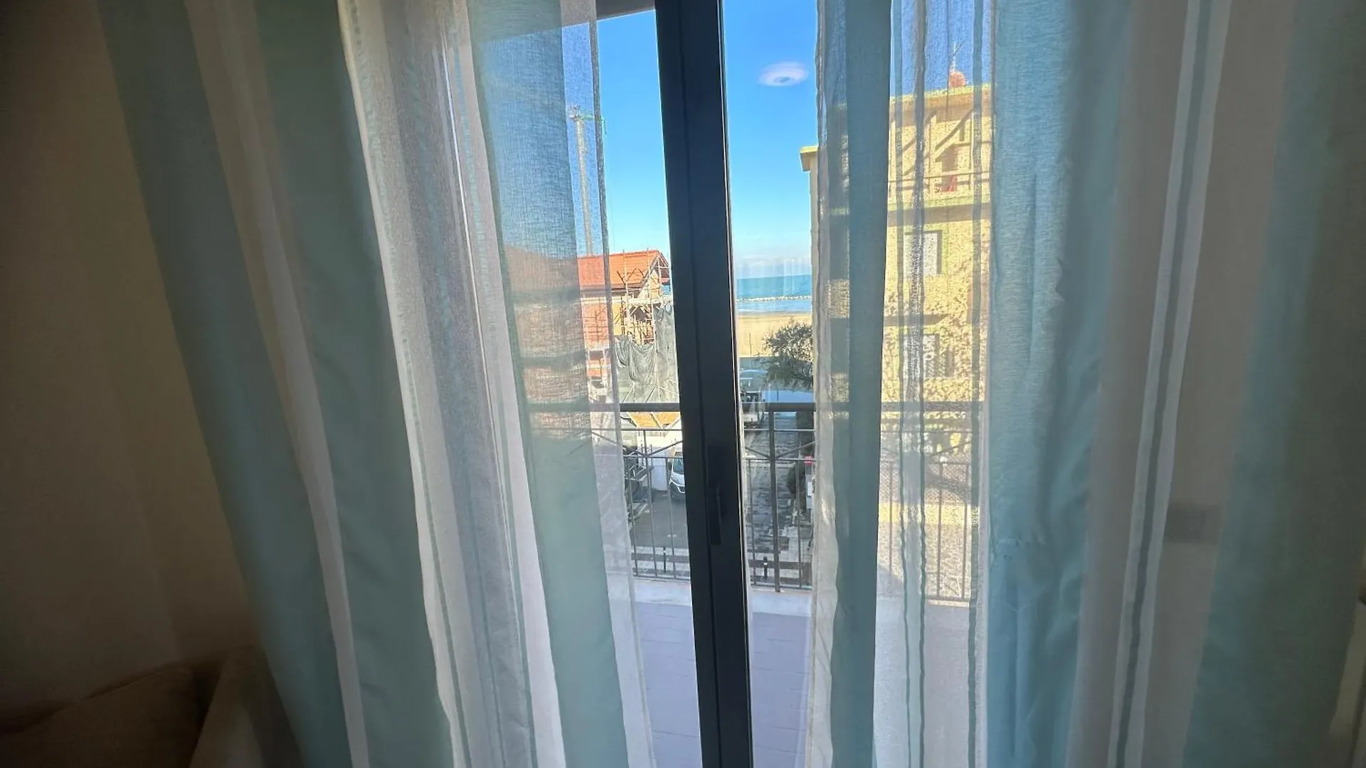 Beach House Holiday Apartments Rimini