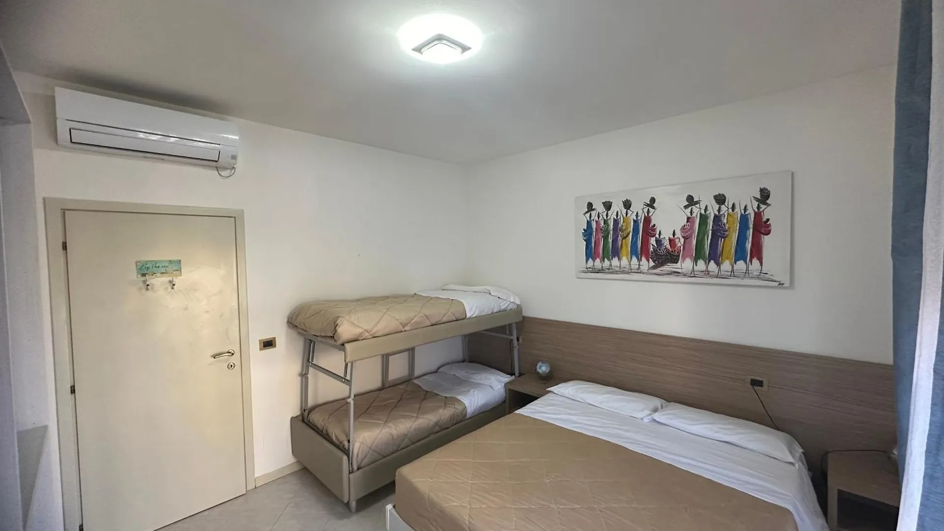Beach House Holiday Apartments Rimini Italy